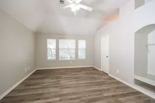 16206 Hollow Rock Dr, Houston, TX 77070 - Photo 10