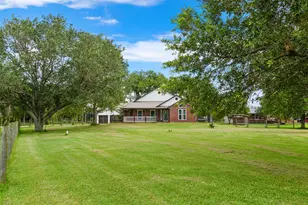 7460 Commander Roland Dr, Hitchcock, TX 77563 - Photo 1