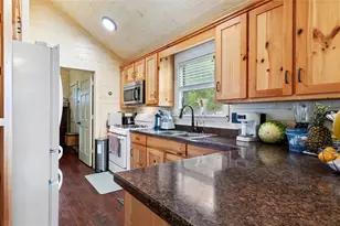 7460 Commander Roland Dr, Hitchcock, TX 77563 - Photo 28