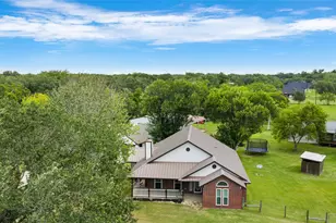 7460 Commander Roland Dr, Hitchcock, TX 77563 - Photo 6