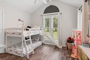 7460 Commander Roland Dr, Hitchcock, TX 77563 - Photo 20