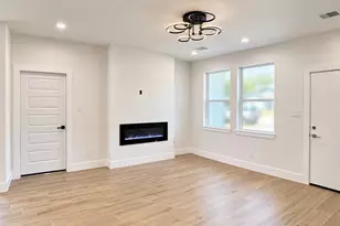 311 E Lobit, Baytown, TX 77520 - Photo 2