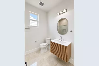 311 E Lobit, Baytown, TX 77520 - Photo 6