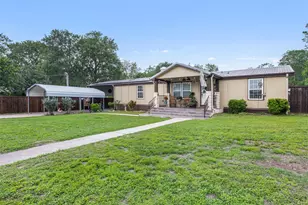 857 E Guadalupe St, La Grange, TX 78945 - Photo 18