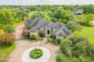 101 Rosewood St, Lake Jackson, TX 77566 - Photo 8