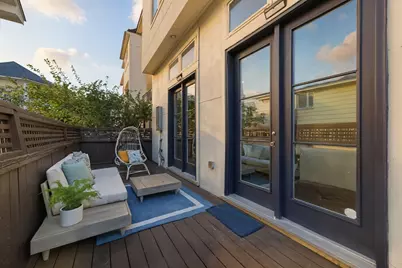 1360 W 25th Street, Houston, TX 77008 - Photo 2