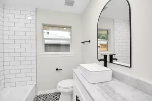 4238 T C Jester Blvd, Houston, TX 77018 - Photo 24