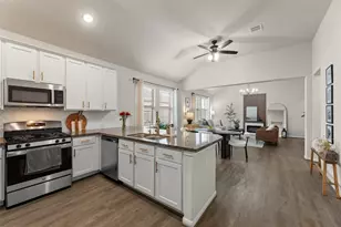 14911 Spg Frst Ln, Baytown, TX 77523 - Photo 8