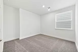 6071 Cebra St, Houston, TX 77091 - Photo 32
