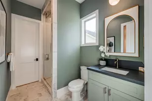 1002 E 6th 1/2 St, Houston, TX 77009 - Photo 48