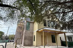 1002 E 6th 1/2 St, Houston, TX 77009 - Photo 8