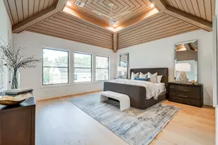 1002 E 6th 1/2 St, Houston, TX 77009 - Photo 36