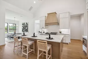 403 Venado View Court, Conroe, TX 77304 - Photo 4