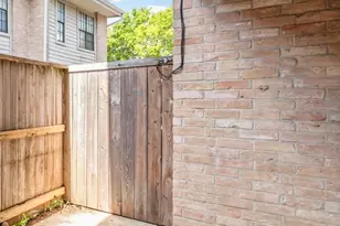 14600 Fonmeadow Dr, Houston, TX 77035 - Photo 14