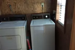 414 Avenue E, Highlands, TX 77562 - Photo 10