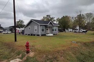 414 Avenue E, Highlands, TX 77562 - Photo 12