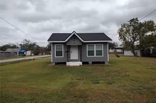 414 Avenue E, Highlands, TX 77562 - Photo 14