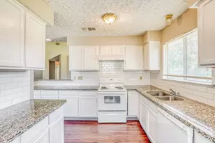 15706 Tammany Ln, Houston, TX 77082 - Photo 8