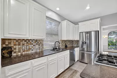 120 Crescent Bay Drive, League City, TX 77573 - Photo 8