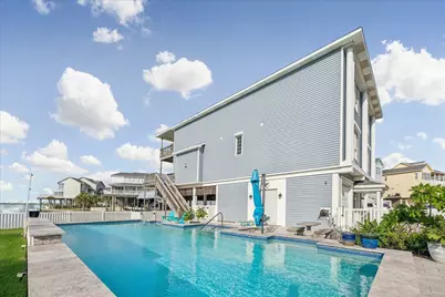 426 Sunset Circle, Tiki Island, TX 77554 - Photo 4