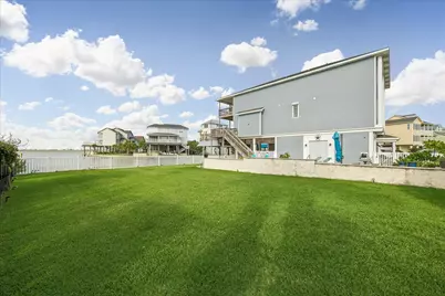 426 Sunset Circle, Tiki Island, TX 77554 - Photo 44