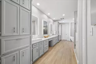 426 Sunset Cir, Tiki Island, TX 77554 - Photo 28