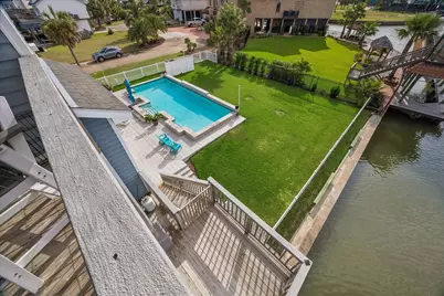 426 Sunset Circle, Tiki Island, TX 77554 - Photo 40