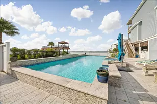 426 Sunset Cir, Tiki Island, TX 77554 - Photo 42