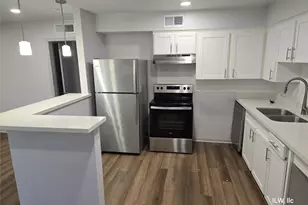 815 Harvard St, Houston, TX 77007 - Photo 1