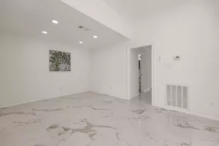 9315 Beringwood Dr, Houston, TX 77083 - Photo 10