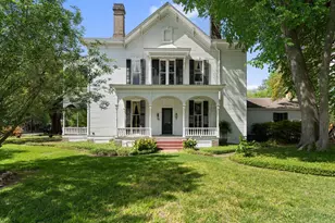 351 E Colorado St, La Grange, TX 78945 - Photo 4