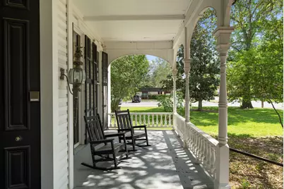 351 E Colorado Street, La Grange, TX 78945 - Photo 2