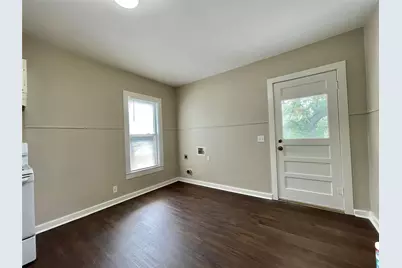 813 Nursery Road, Clute, TX 77531 - Photo 6