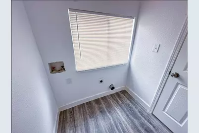 2555 Pierce Street, Beaumont, TX 77703 - Photo 16