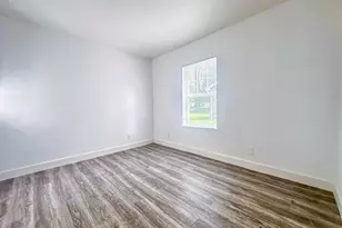 2555 Pierce St, Beaumont, TX 77703 - Photo 14