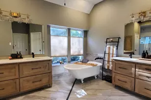 8762 Sunset Heights Ln, Conroe, TX 77302 - Photo 26