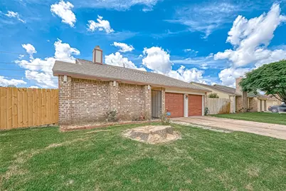 16319 La Luna, Houston, TX 77083 - Photo 2