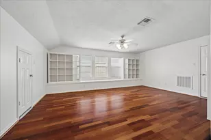 7608 Janak Dr, Houston, TX 77055 - Photo 24