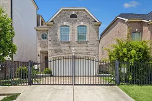 7608 Janak Dr, Houston, TX 77055 - Photo 2