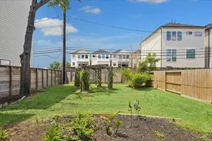 7608 Janak Dr, Houston, TX 77055 - Photo 30
