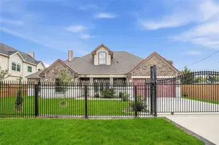 8110 Jeffery St, Houston, TX 77028 - Photo 2