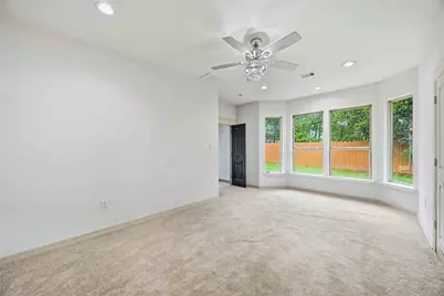 8110 Jeffery Street, Houston, TX 77028 - Photo 14