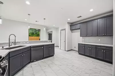 8110 Jeffery Street, Houston, TX 77028 - Photo 10