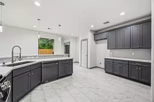 8110 Jeffery St, Houston, TX 77028 - Photo 10