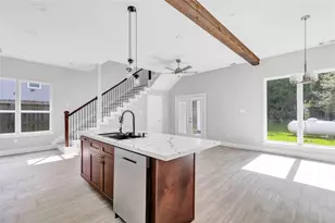 729 Magnolia Point Dr, Houston, TX 77336 - Photo 16