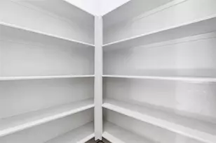 729 Magnolia Point Dr, Houston, TX 77336 - Photo 14