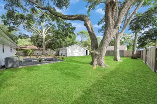 205 Cedar Ln, El Lago, TX 77586 - Photo 38