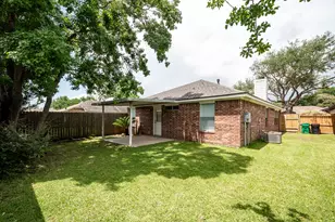 4705 Meadowood Dr, Baytown, TX 77521 - Photo 8