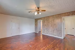 4905 Brinkley St, Houston, TX 77033 - Photo 4