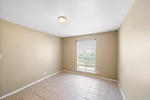 2202 16th Ave Ave N, Texas City, TX 77590 - Photo 8